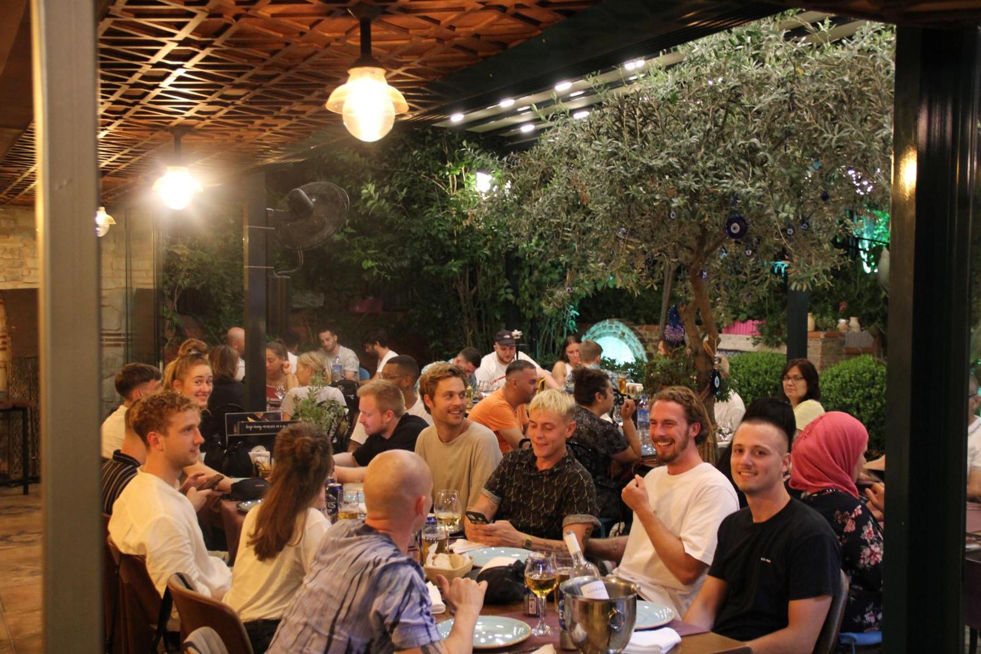 Olive Garden Apart Hotel Istanbul Bagian luar foto